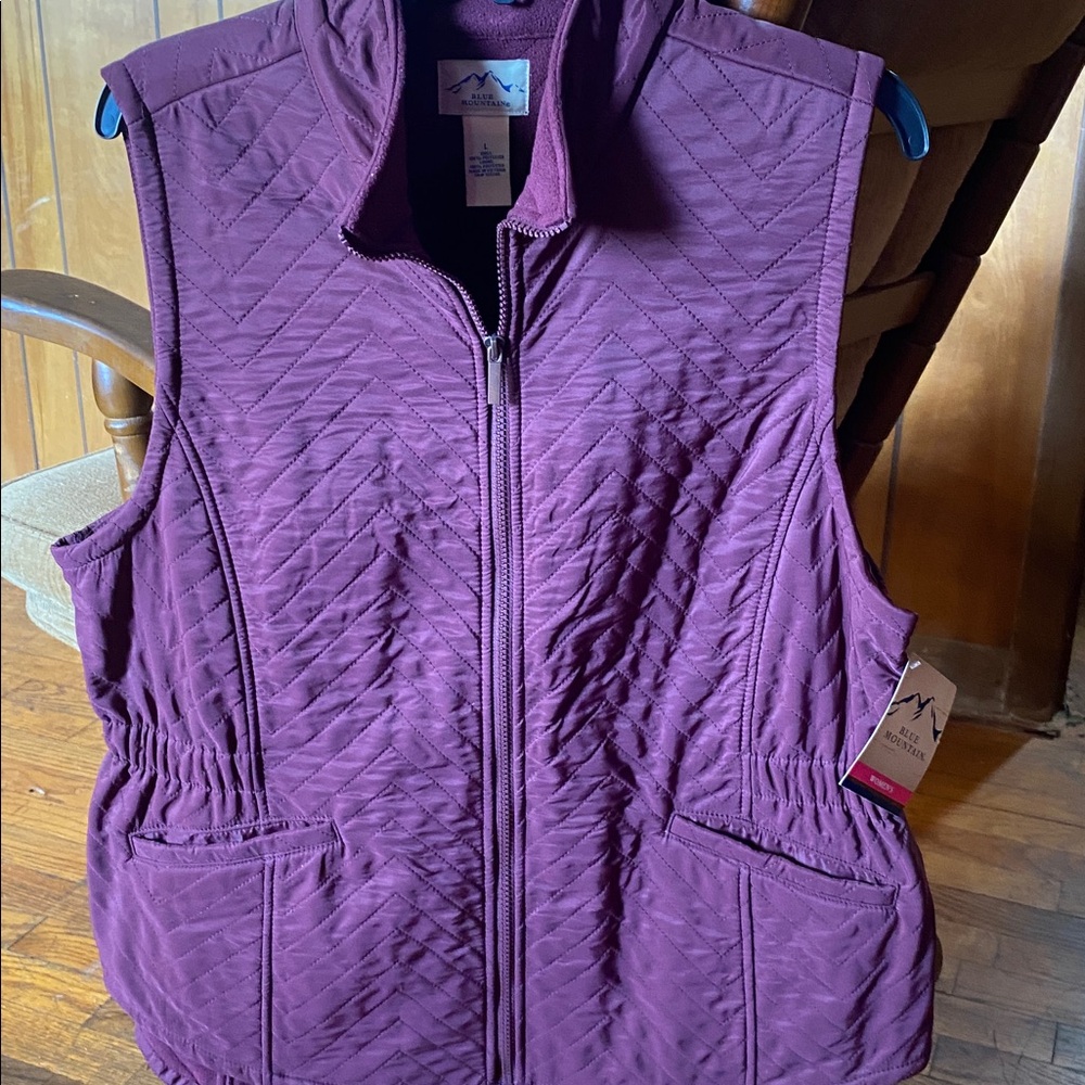 Sierra Trail Women's Quilted Vest - Deep Purple Blue mountain